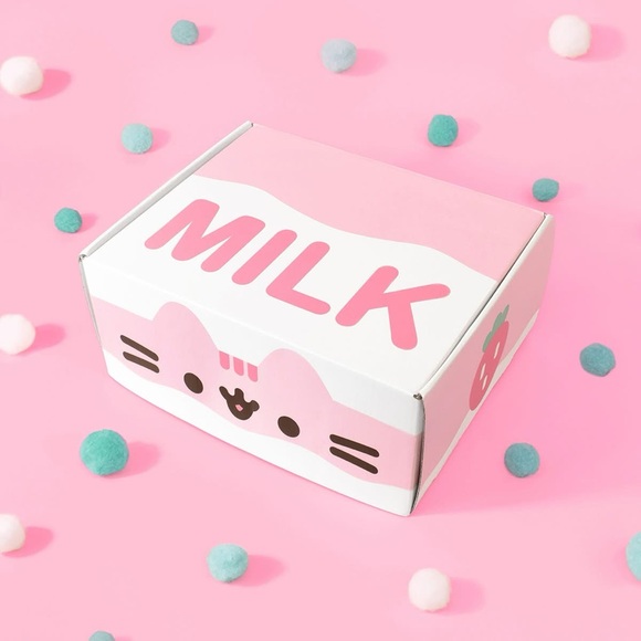 FACTORY SEALED BRAND NEW Kawaii Spring 2023 Pusheen Box Strawberry Milk Sips - Picture 2 of 11